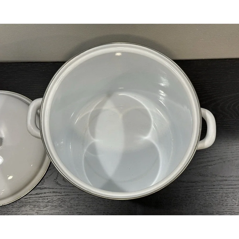 Vintage White Enamel Stock Pot with Lid 9.5 Diameter Camping Cottagecore Kitchen